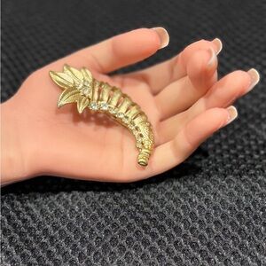 Vintage Gold-Tone Brooch - Unisex -  Fern Frond or Cornucopia-Inspired